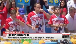 Il va avaler 72 hot dogs en 10 minutes... Champion du monde!