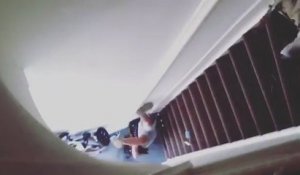 Une locataire Airbnb poussé dans l'escalier par le propriétaire (Amsterdam)