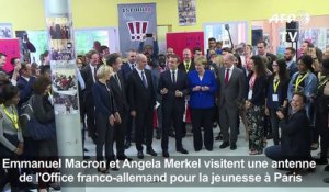 Merkel et Macron à la rencontre de jeunes