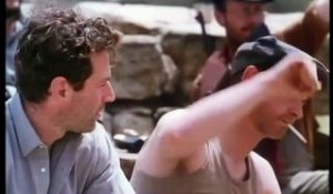 Land and Freedom (1995) - VOSTFR (480p_25fps_H264-128kbit_AAC)