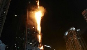 La Toch Tower en feu