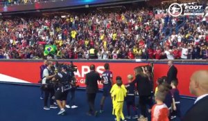 Neymar présenté aux supporters du Parc des Princes