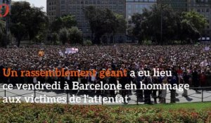 Attentat de Barcelone: une foule immense réunie en hommage aux victimes