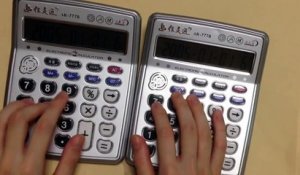 Despacito jouée sur 2 calculatrice chinoise à musique !