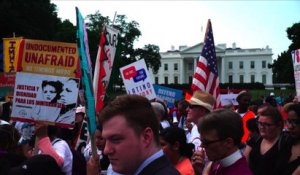 Sans-papiers et activistes manifestent devant la Maison Blanche