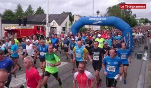 Semi-marathon Auray-Vannes. 3.700 participants sur le ligne de départ