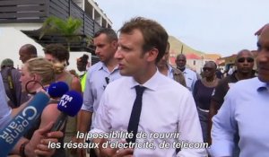 Macron rend visite aux victimes de Saint-Martin