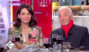 Charles Aznavour et Juliette Binoche au dîner - C à Vous - 22/09/2017