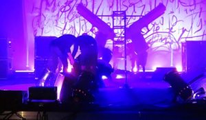 Marilyn Manson Injured Onstage in New York - 2017