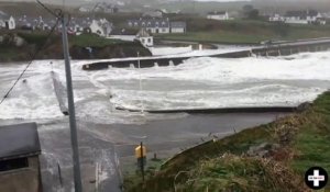 Ouragan Ophelia : images impressionnantes en Irlande !