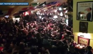 La folie des supporters du PSG sur le but de Cavani