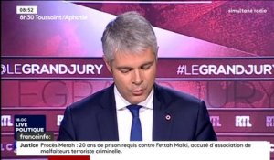 Louis Aliot, vice-président du FN, demande à Laurent Wauquiez "d'arrêter le copier coller" des éléments de langage