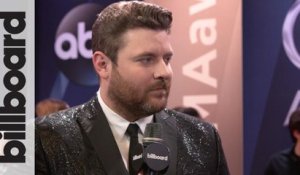 Chris Young Chats About His 2018 Tour with Kane Brown | CMA Awards 2017