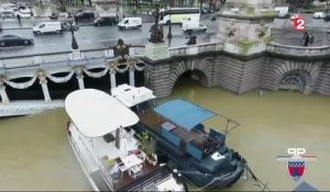 Inondations : la crue de la Seine vue du ciel