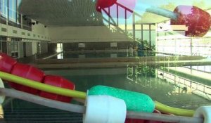 Une piscine ferme (à Fos) , une autre ouvre (à Istres) (vidéo)