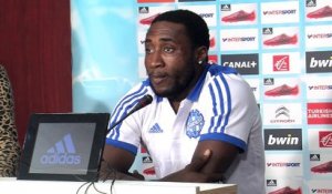 Brice Dja Djédjé espère rester au contact de Lyon et du PSG