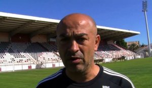 Farid Fouzari, l'entraîneur du FC Martigues, veut que les joueurs se libèrent en Coupe