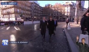 L’adieu à Johnny: Nicolas Sarkozy et Carla Bruni sont arrivés à la Madeleine