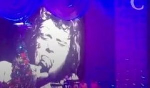 Mariah Carey reprend le "Que je t'aime" de Johnny Hallyday sur scène à Bercy