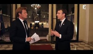 Emmanuel Macron: "Les usages sont en train de changer et notre audiovisuel public reste structuré sur le monde d'avant"