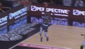 Basket Champions League - Joli dunk en transition claqué par Dee Bost