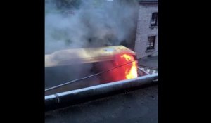 Namur : un bus en feu sur la route de Hannut