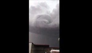 Quand la queue du diable apparaît dans le ciel mexicain - phénomène météo incroyable