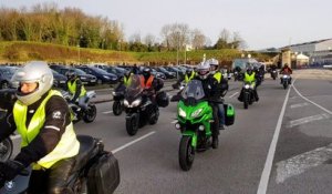 Le cortège de près de 300 motos au départ de Cherbourg