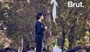 Iran : elles enlèvent leurs voiles en rue en signe de protestation