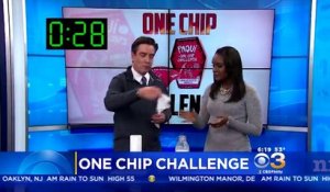 Deux animateurs de CBS se challengent en mangeant les chips les plus piquants du monde