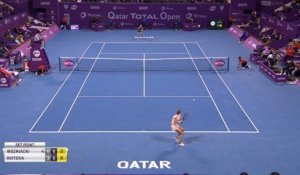 Doha - Kvitova sort Wozniacki et file en finale