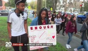 Etats-Unis : la jeunesse se mobilise contre les armes