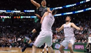 NBA - Top 5 : Tatum dégaine, Fox l'équilibriste