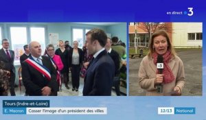 Emmanuel Macron veut casser l'image d'un président des villes