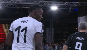 Amical - Bolt marque un but et offre une passe à Kluivert