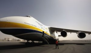 Antonov AN-124 : dans le ventre du géant des airs