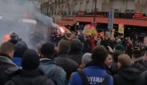 Clashes Between Police and Strike Supporters Reported in Paris