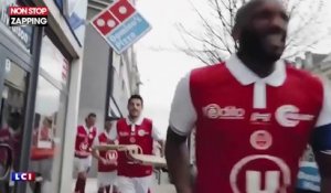 Les joueurs du Stade de Reims envahissent un Conforama pour fêter leur montée en Ligue 1 (vidéo)