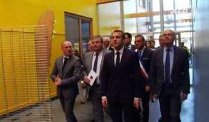 Macron: soutenir des "projets" pour défendre la ruralité