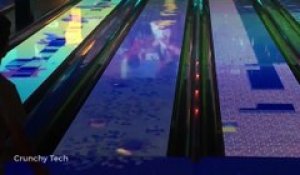 Un bowling avec des écrans intégrés aux pistes... Fou