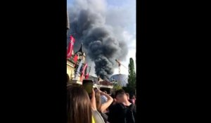 Un incendie impressionnant ravage Europapark