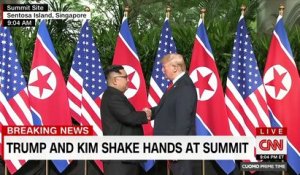 Trump and Kim Shake Hands at SUMMIT (Singapore)