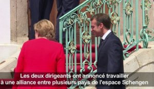 UE: Macron vole au secours de Merkel sur les migrants