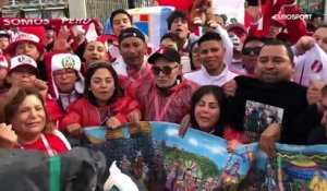 L'armée rouge du Pérou a enflammé l'avant-match