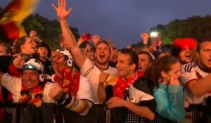 Le coin des supporters - Berlin explose de joie après le but de Kroos