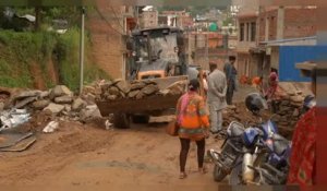 Trois ans après le séisme, la difficile reconstruction du Népal