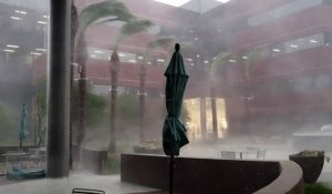 Tempête entre 2 immeubles : des vagues de pluie !