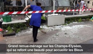 Champs-Elysées: grand nettoyage avant le retour des Bleus