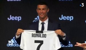 Cristiano Ronaldo, à peine arrivé à Turin, déjà adulé !