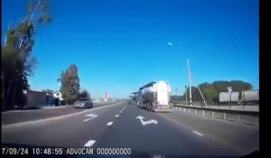 Un chauffeur de camion n’aime pas être doublé et provoque un accident